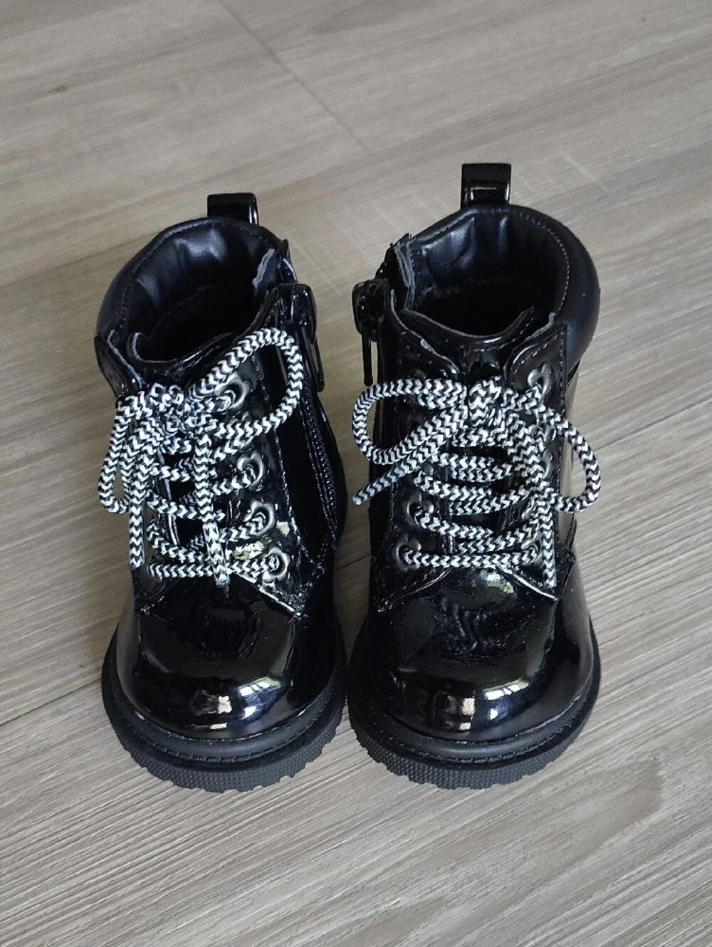 wonder nation Black Patent Lace-Up Kids Boots